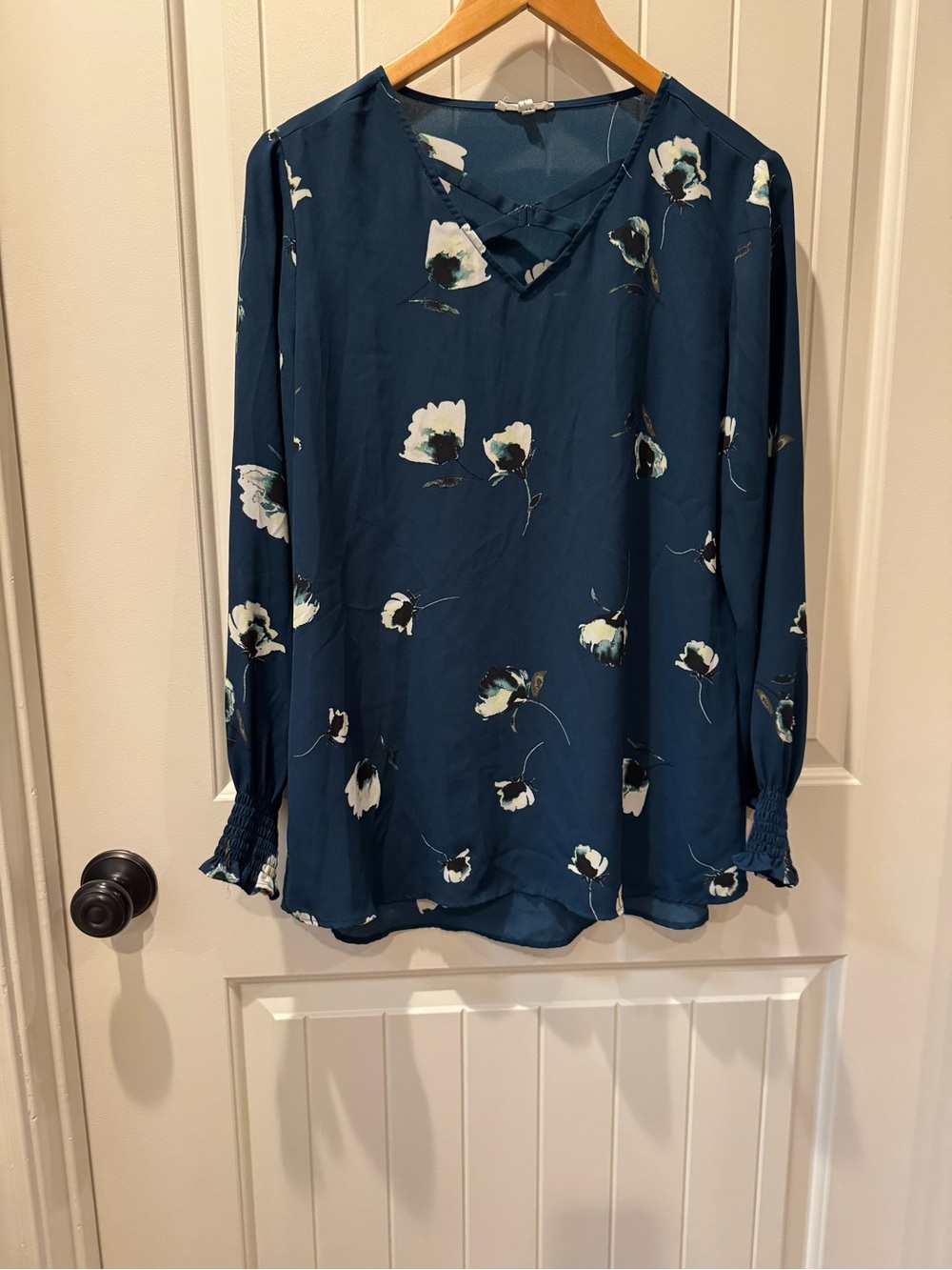 Maurices Teal Floral Long Sleeve Blouse Tunic Strappy Neck Top Size M